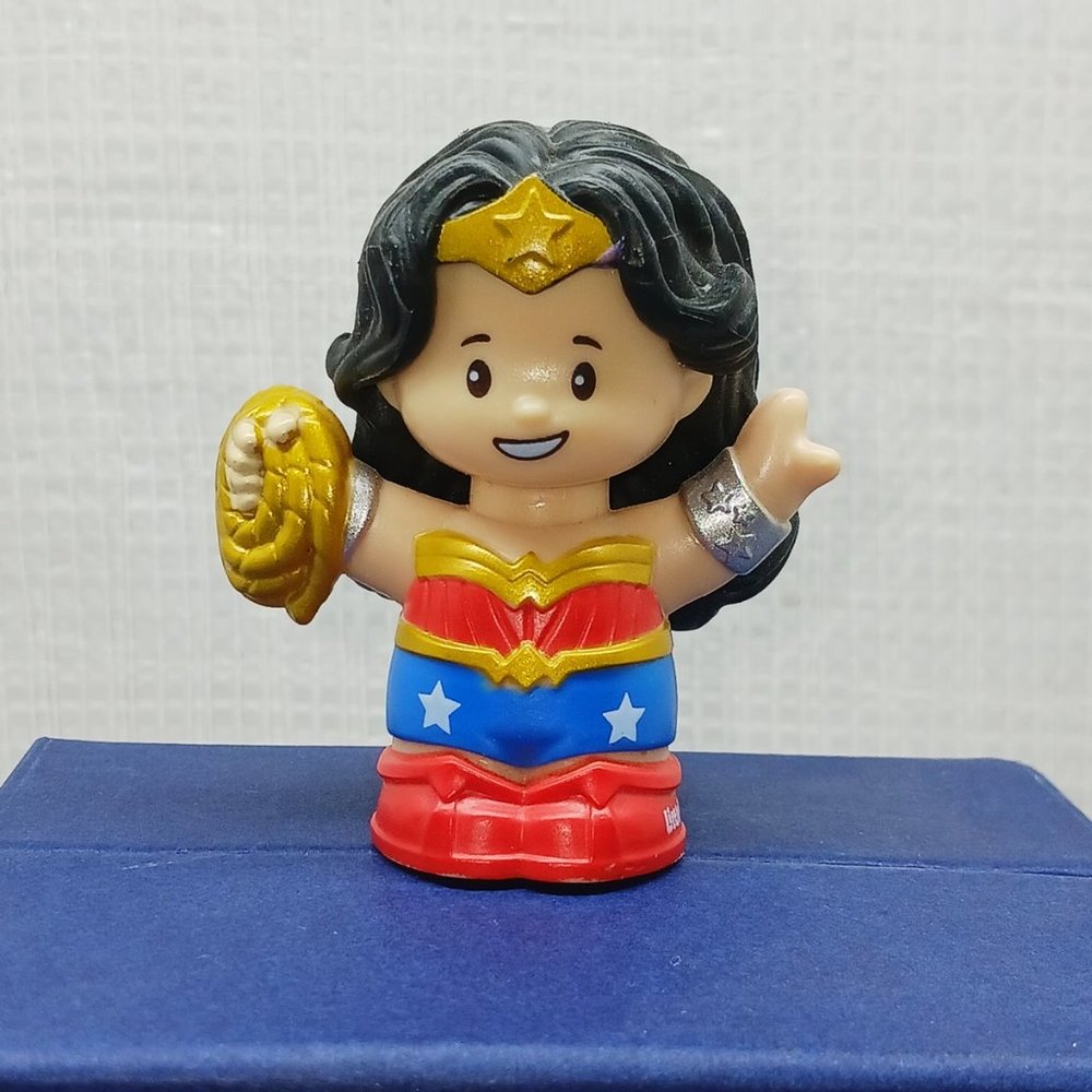 Fisher Price Little People DC Super Friends, Batman, Wonder Woman, Aquaman